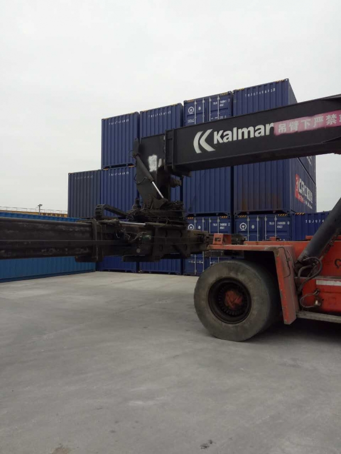 大顺发货物装卸